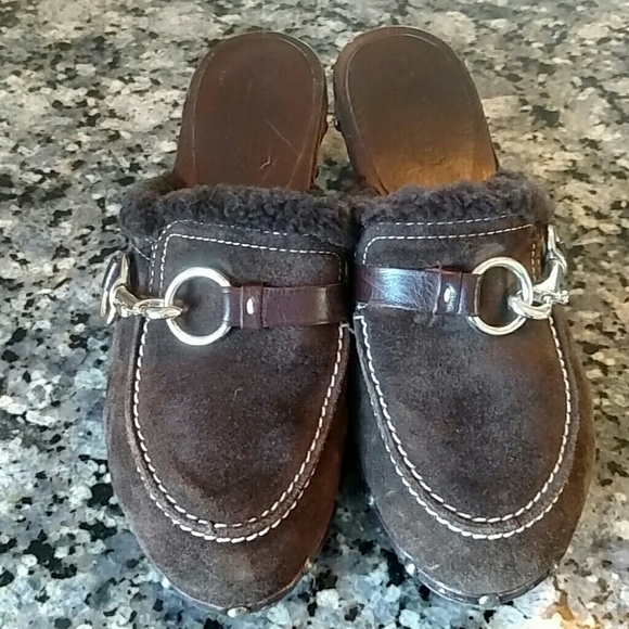 Clogs - Picture 2 of 4